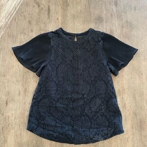 Lace Flutter Sleeve Blouse